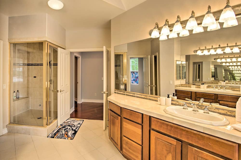 Photo of Bathroom in Covina