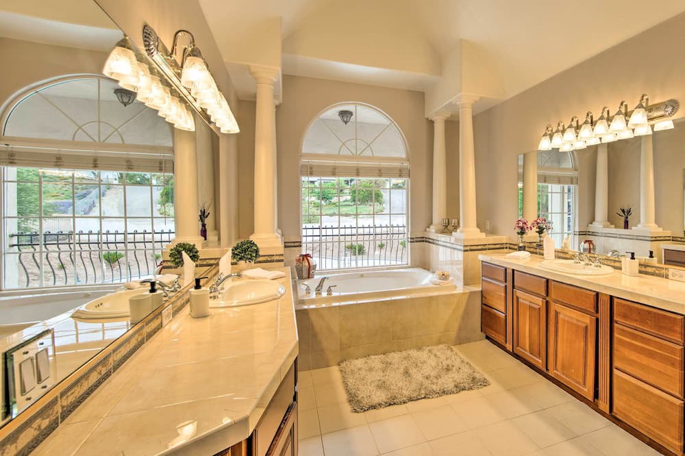 Photo of Bathroom in Covina