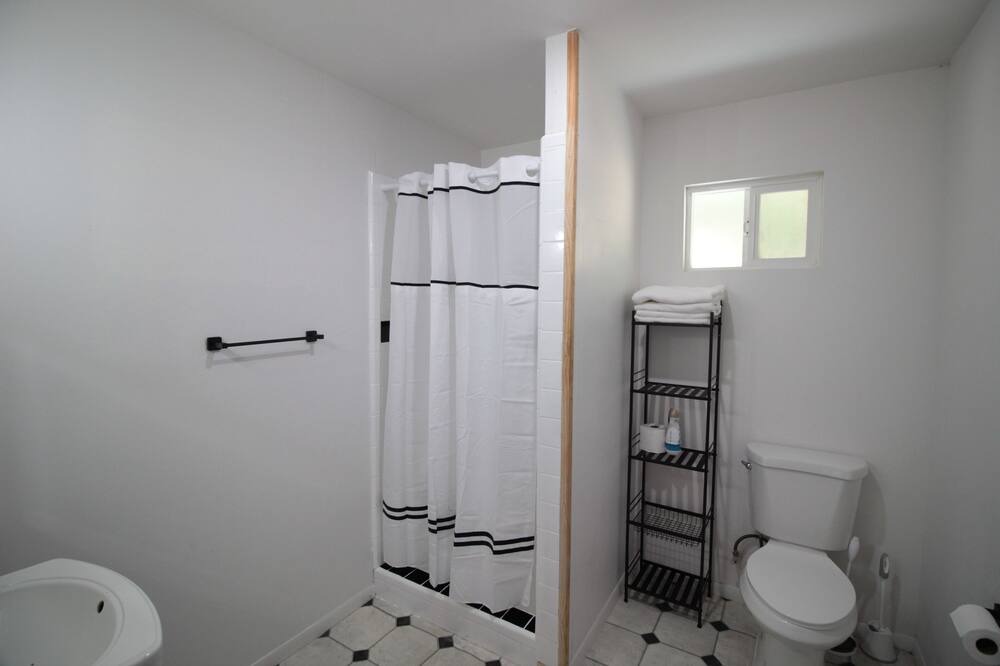 Photo of Bathroom in Mariposa