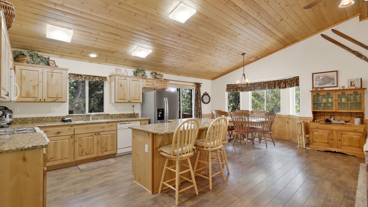 Photo of Kitchen in Upper Moonridge