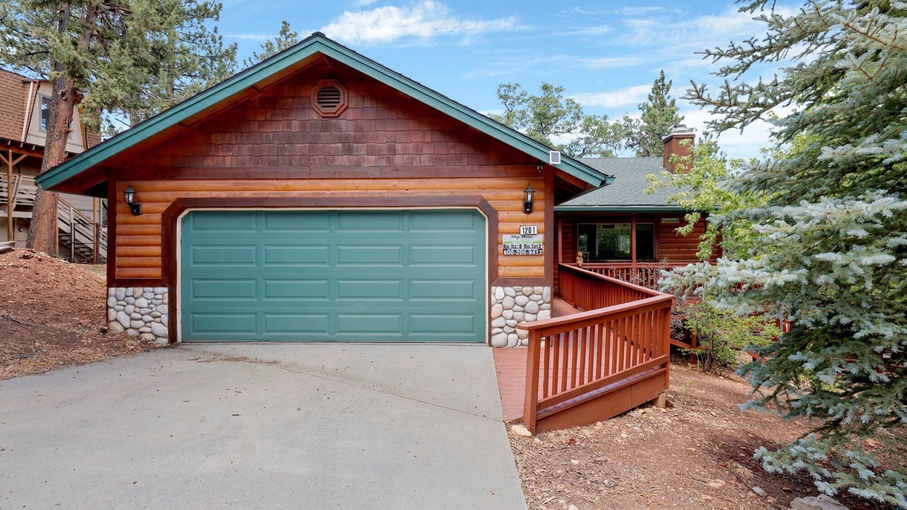 Photo of Outdoor in Upper Moonridge