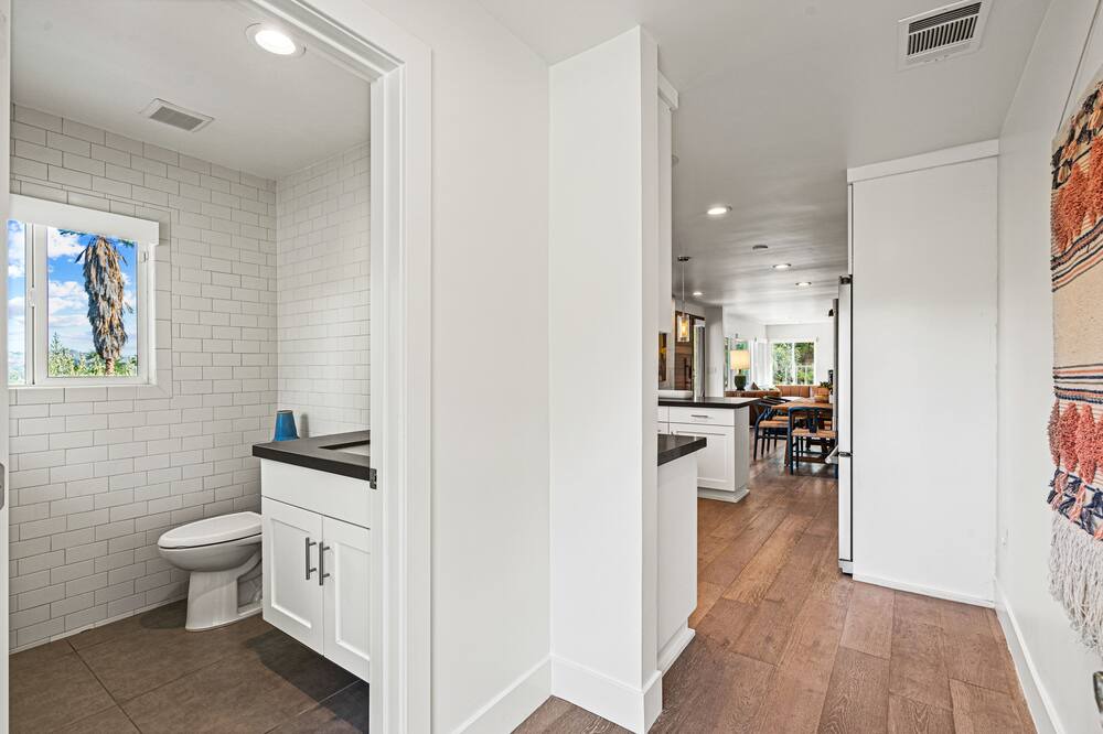 Photo of Bedroom in Downtown Riverside