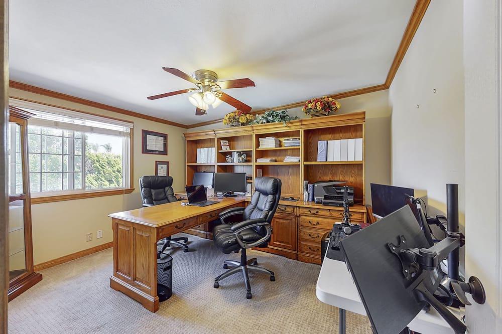 Photo of Bedroom in Fountain Valley