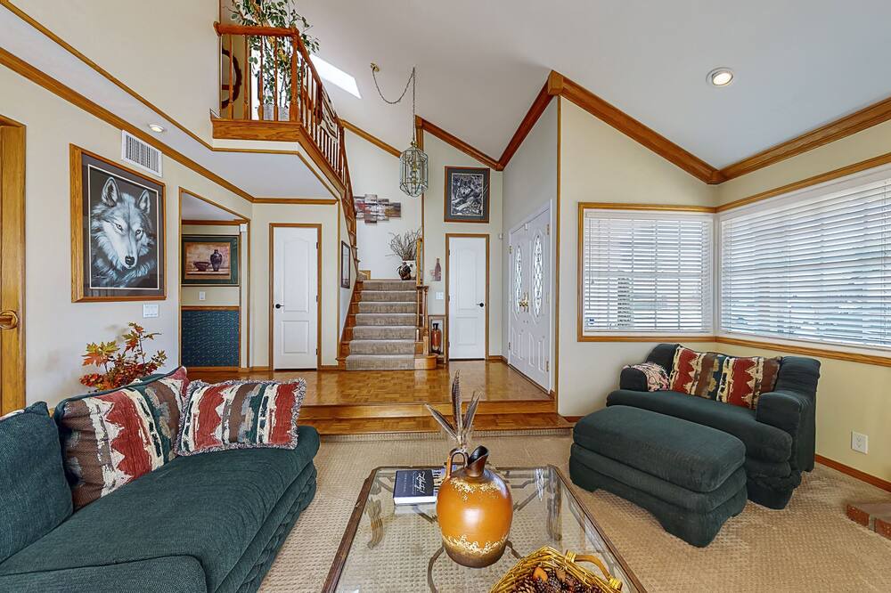 Photo of Bedroom in Fountain Valley