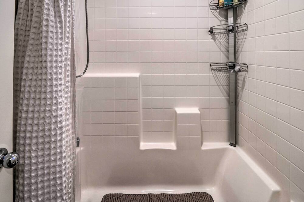 Photo of Bathroom in Menifee