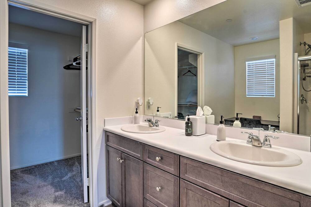 Photo of Bathroom in Menifee