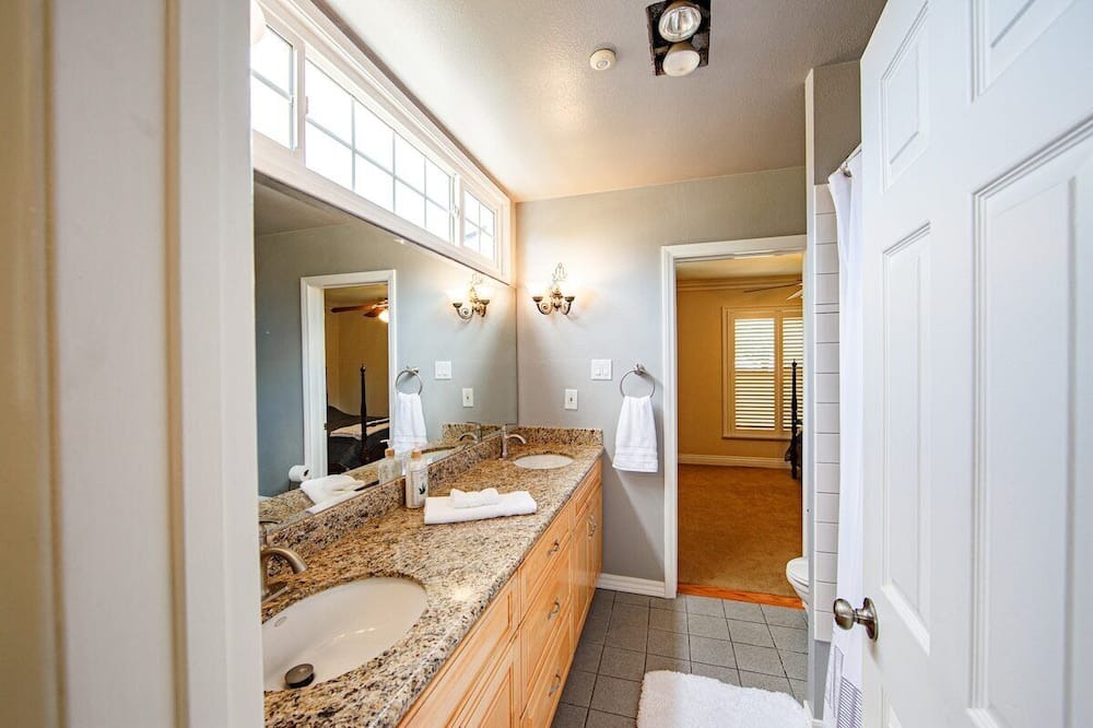 Photo of Bathroom in East Whittier