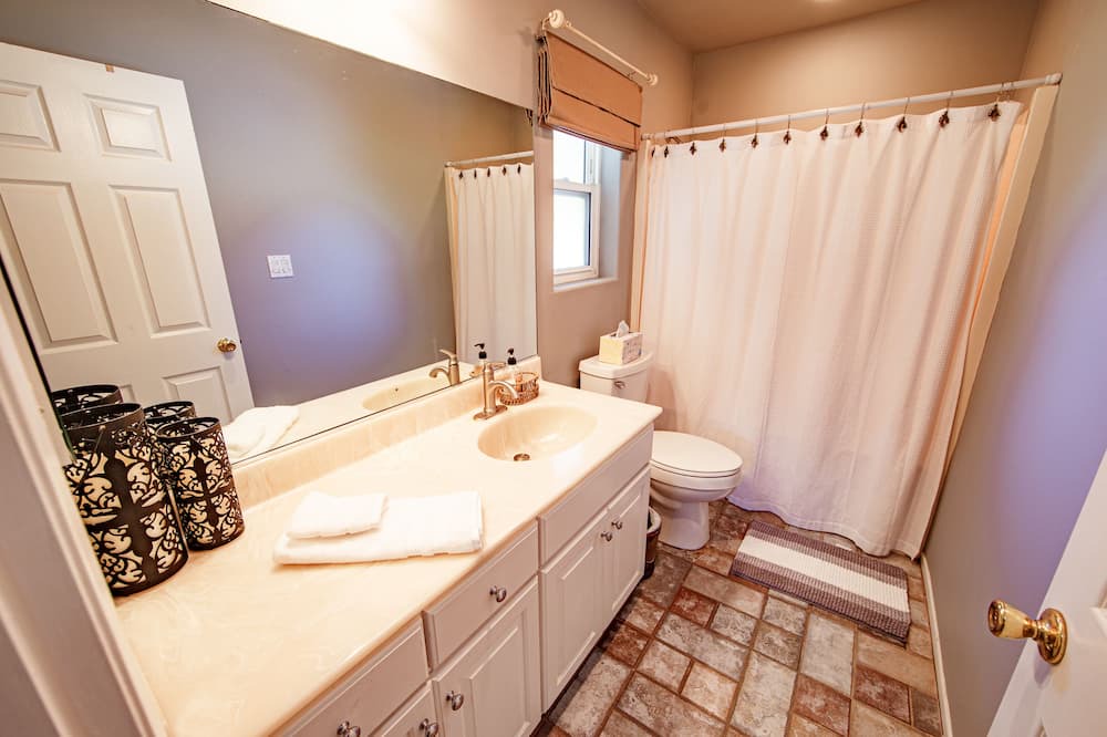 Photo of Bathroom in East Whittier