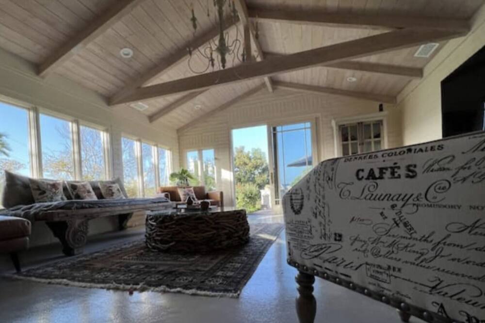 Photo of Livingroom in Escondido