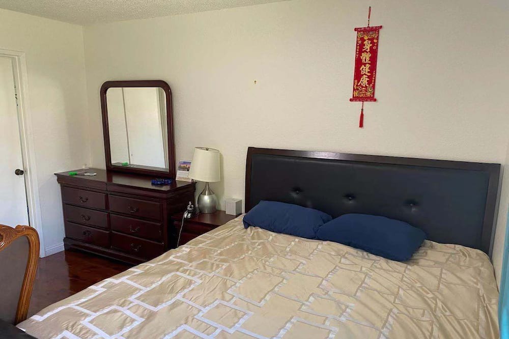 Photo of Bedroom in Hacienda Heights