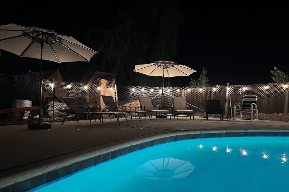 Photo of Outdoor in West Hills