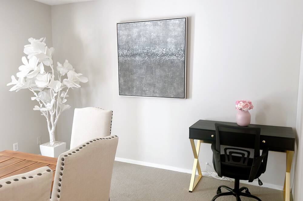 Photo of Bedroom in Fountain Valley
