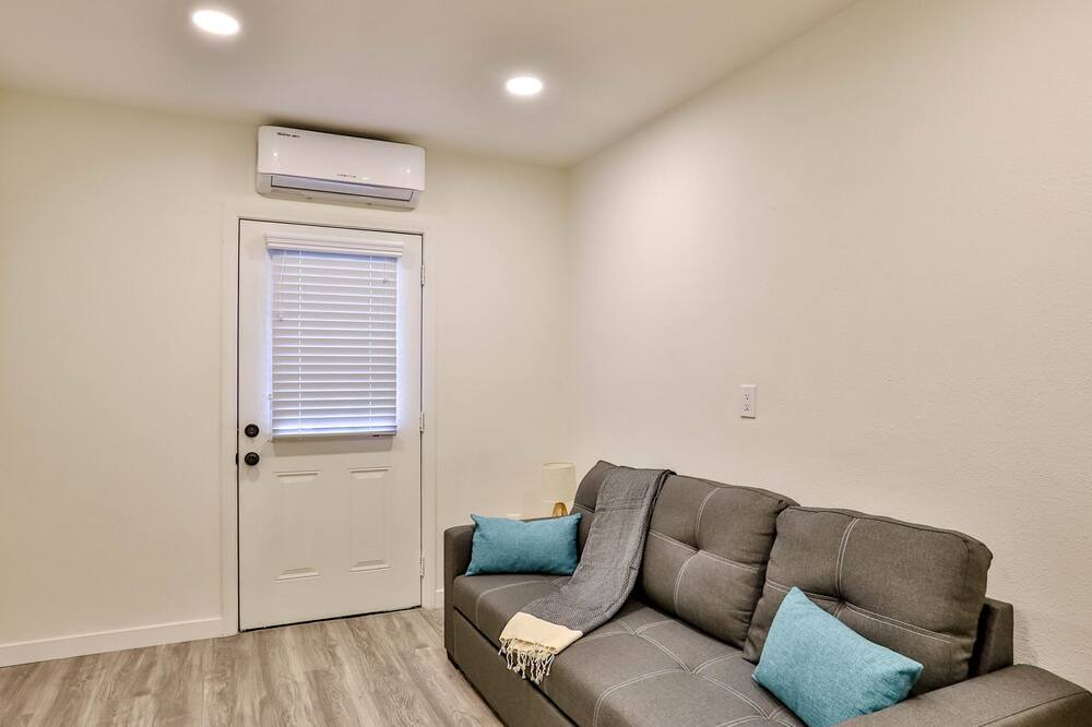Photo of Livingroom in Westminster