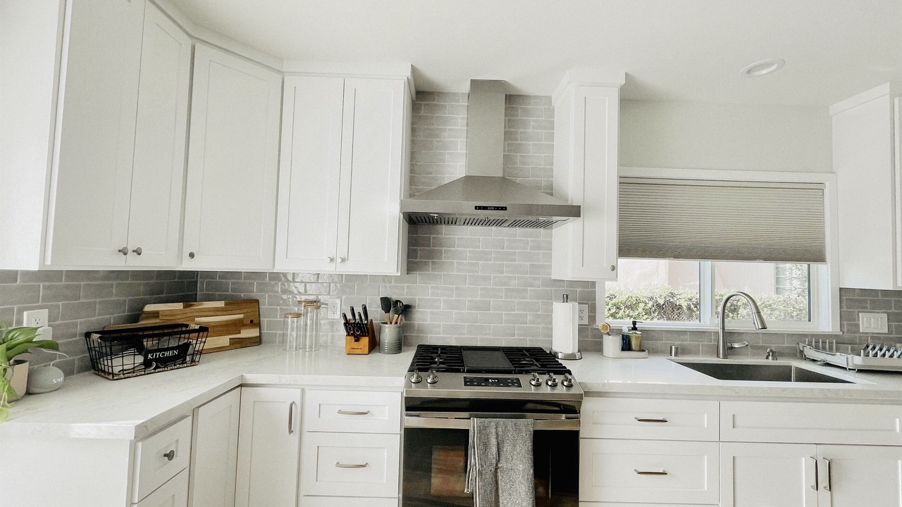 Photo of Kitchen in Miracle Mile