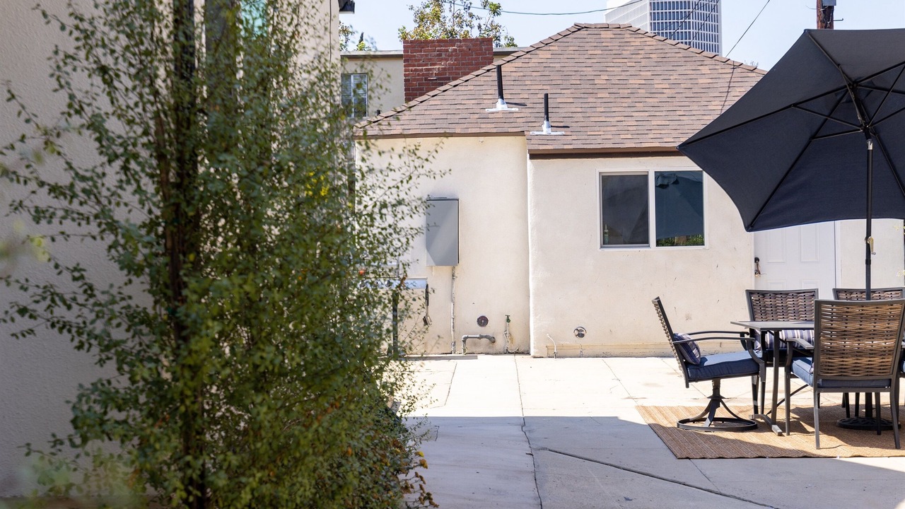 Photo of Patio Balcony in Miracle Mile