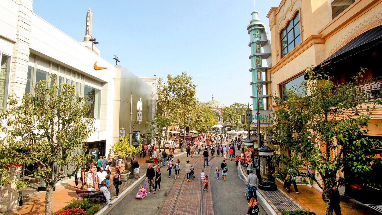 Photo of Outdoor in Miracle Mile