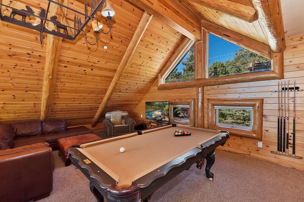 Photo of Bedroom in Fawnskin