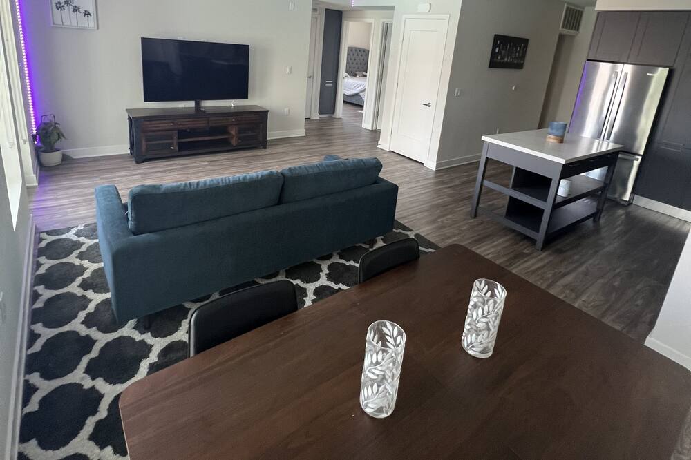 Photo of Livingroom in Downtown