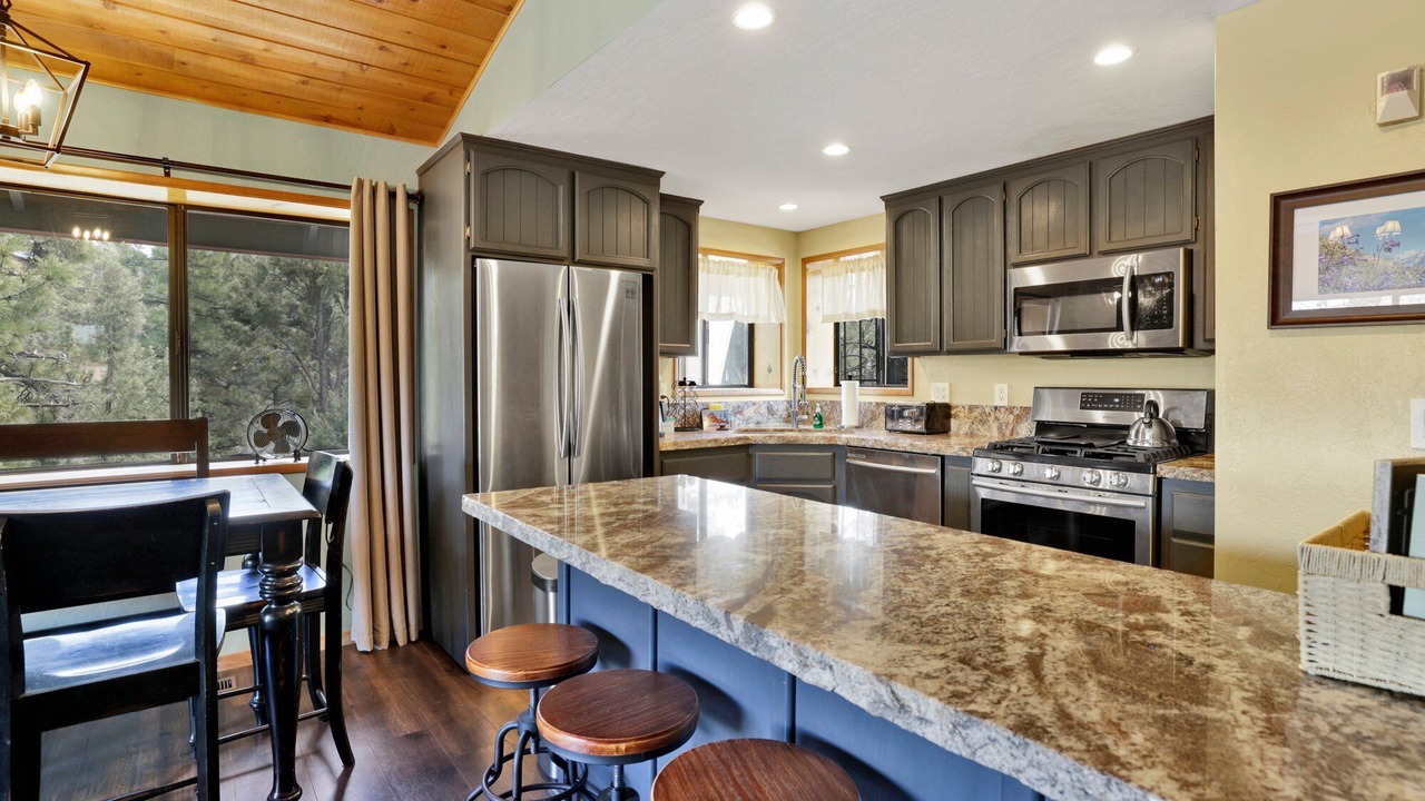 Photo of Kitchen in Big Bear City