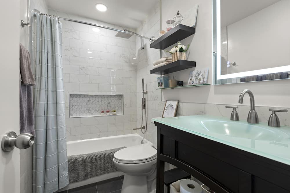 Photo of Bathroom in Hawthorne