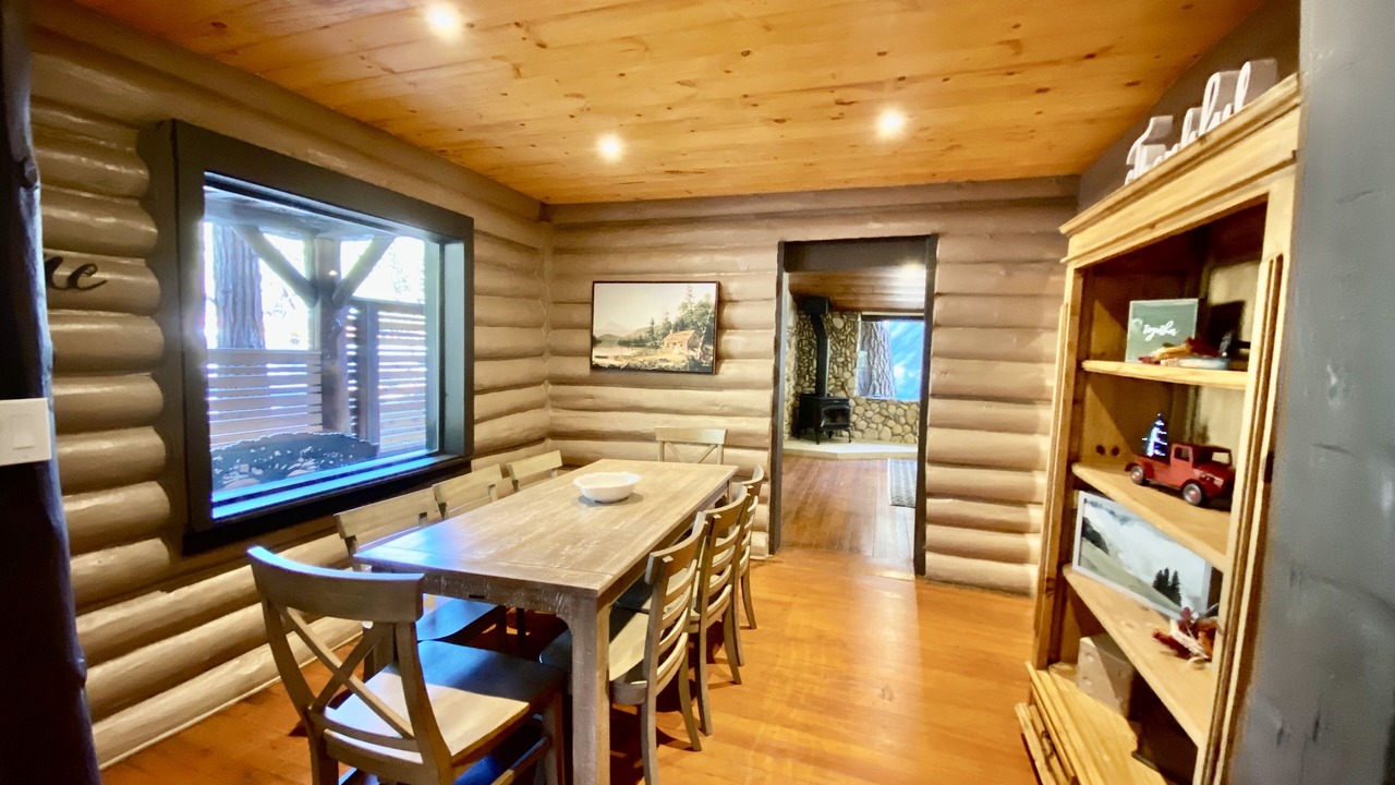 Photo of Bedroom in Idyllwild