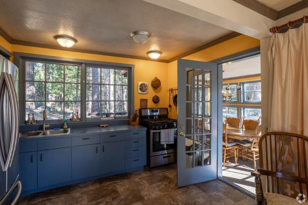 Photo of Kitchen in Idyllwild