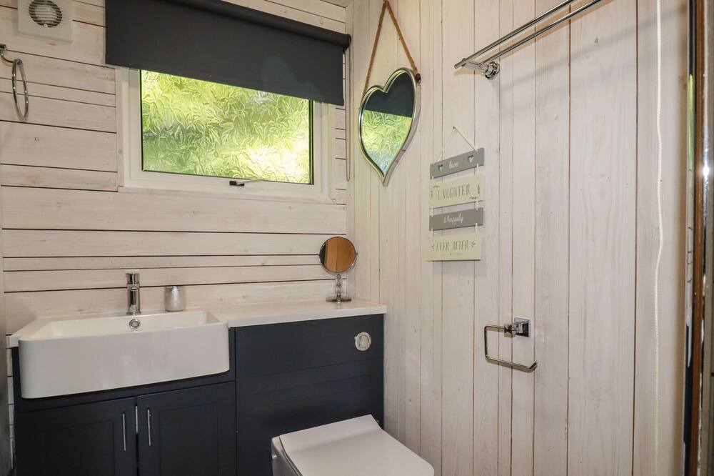Photo of Bathroom in St Teath