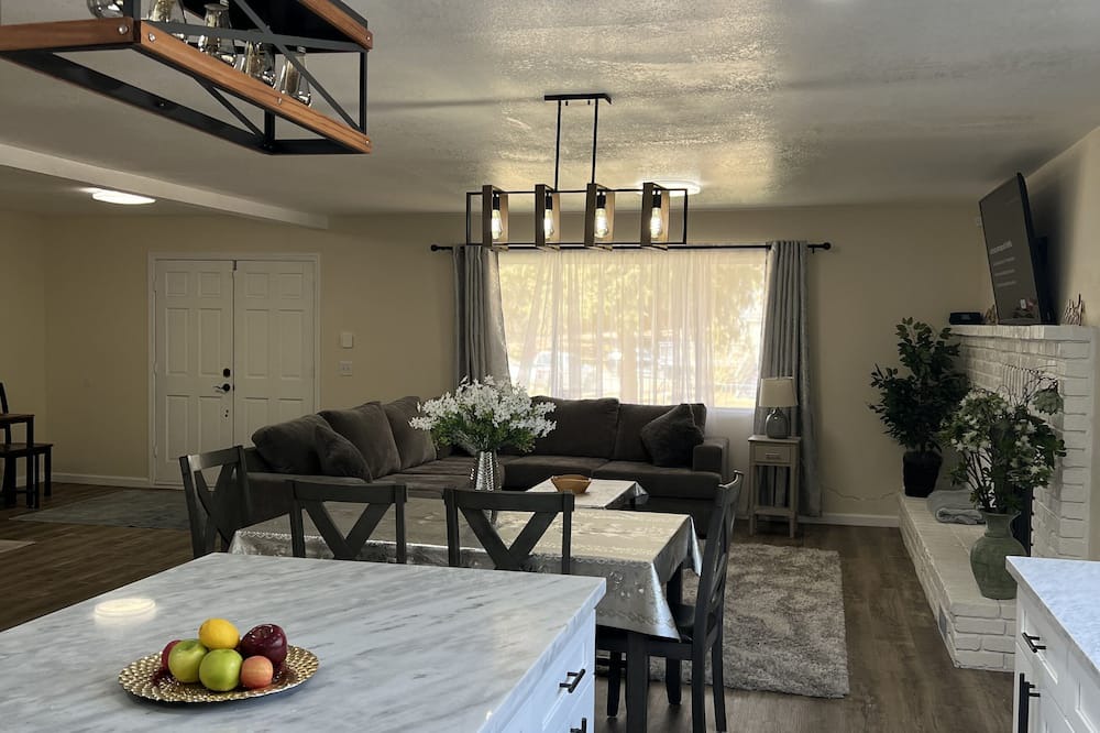 Photo of Kitchen in Frazier Park
