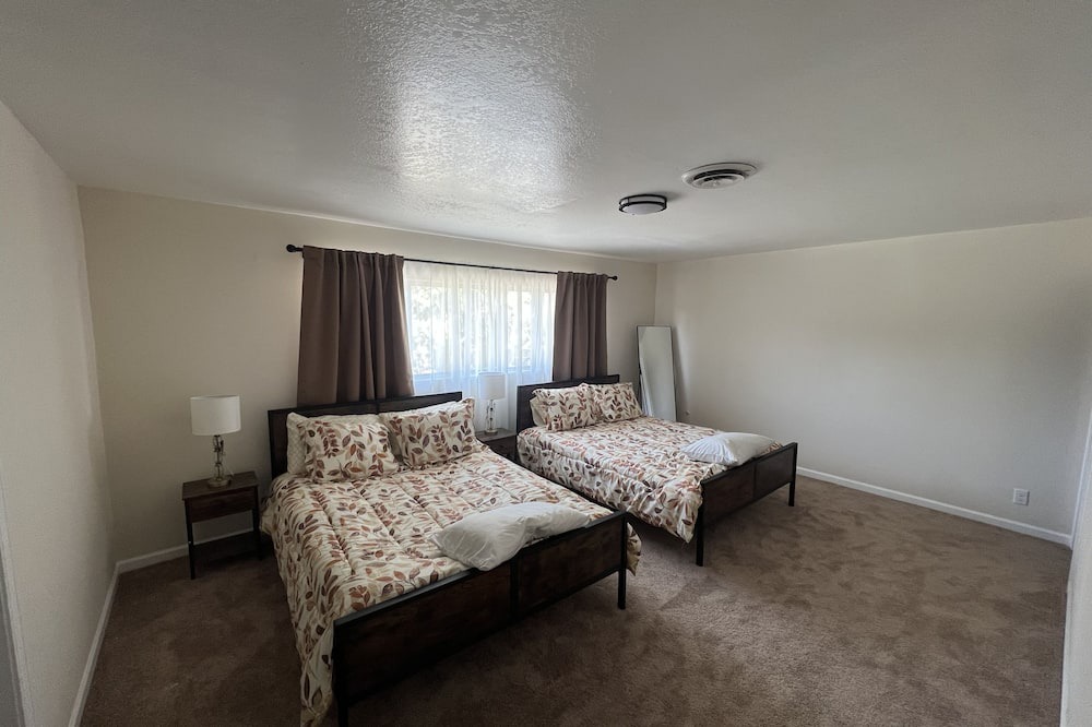 Photo of Bedroom in Frazier Park