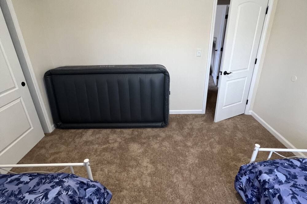 Photo of Bedroom in Frazier Park