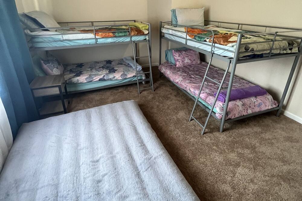 Photo of Bedroom in Frazier Park