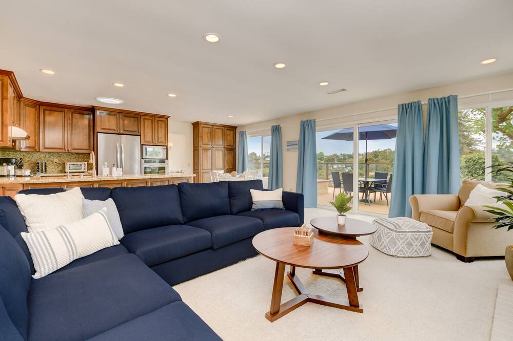 Photo of Livingroom in Fire Mountain