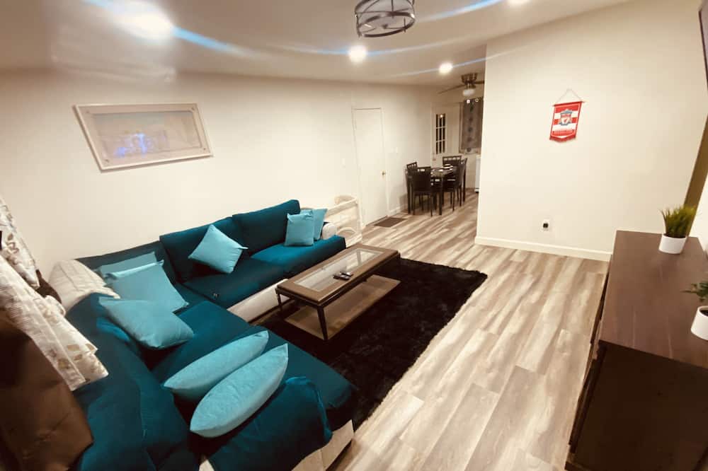 Photo of Livingroom in Elverta