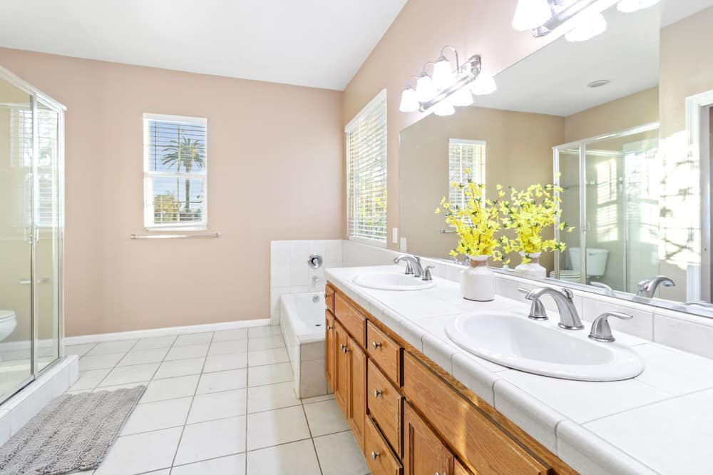 Photo of Bathroom in North Central