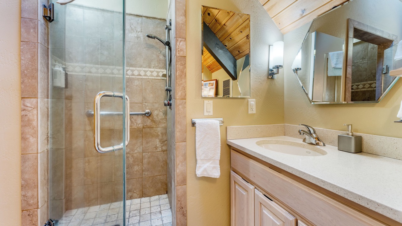 Photo of Bathroom in Tahoma