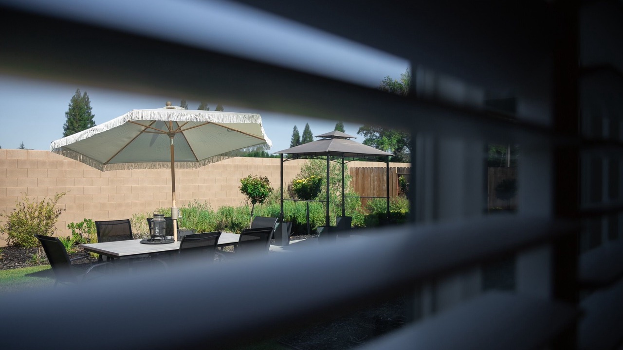 Photo of Outdoor in Raisin