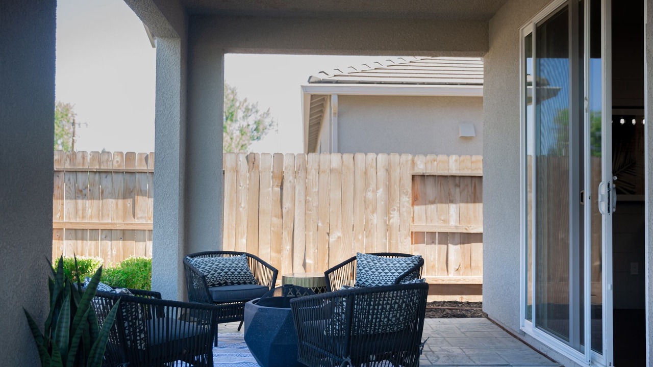 Photo of Patio Balcony in Raisin