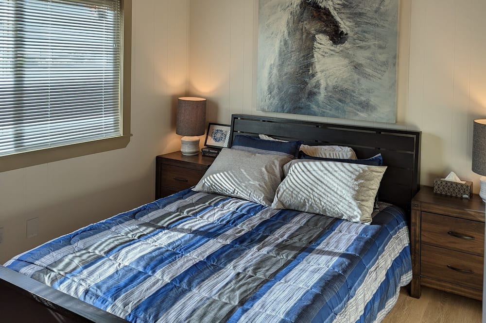 Photo of Bedroom in Frazier Park