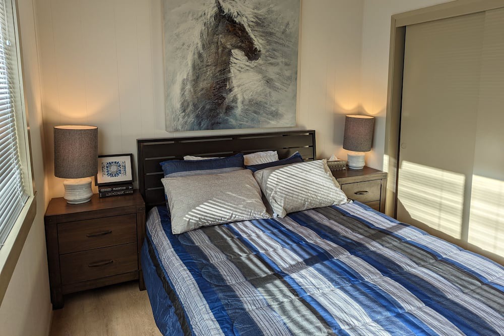 Photo of Bedroom in Frazier Park