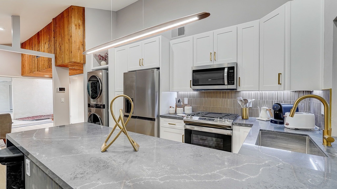 Photo of Kitchen in Estates at Canyon Crest
