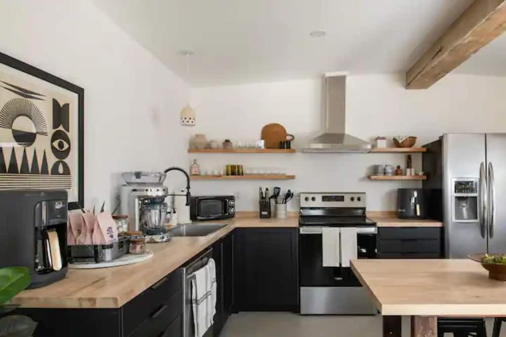 Photo of Kitchen in Wonder Valley