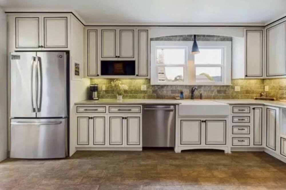 Photo of Kitchen in Carlotta