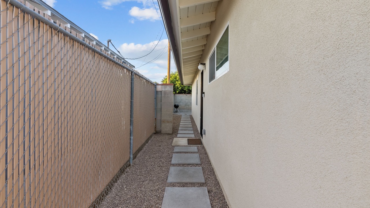 Photo of Outdoor in North Hills West