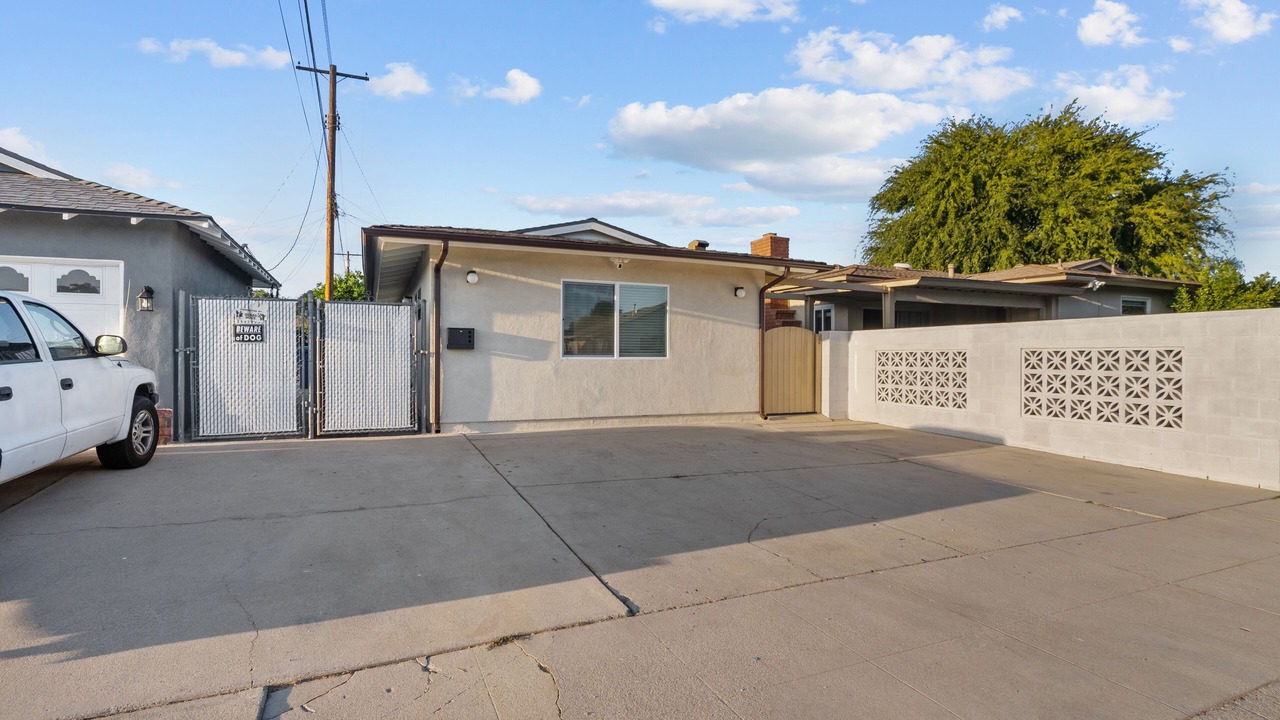Photo of Outdoor in North Hills West
