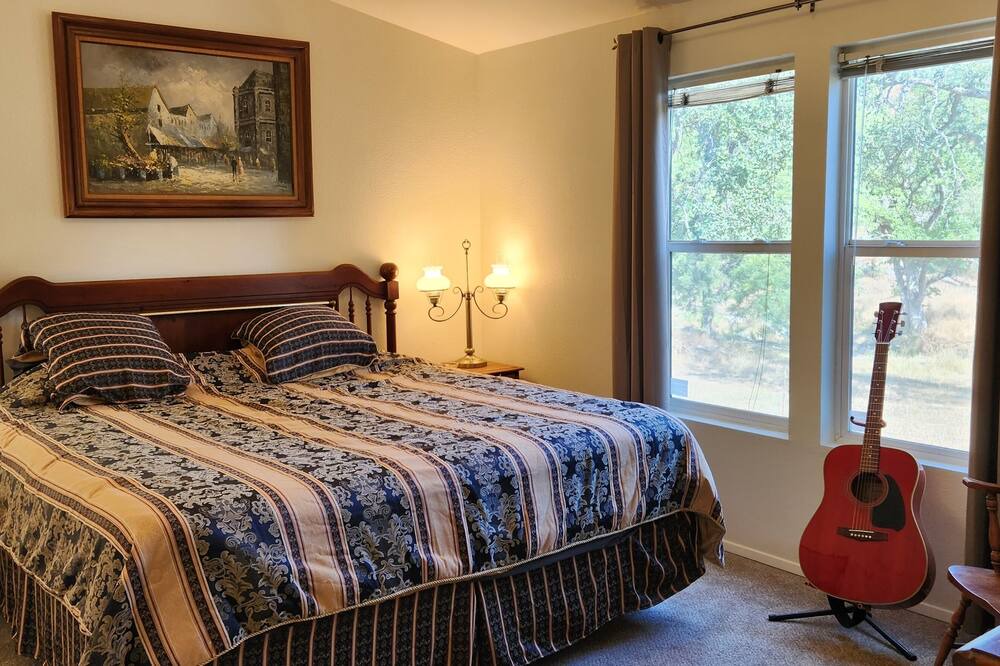 Photo of Bedroom in Mariposa