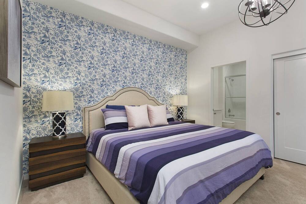 Photo of Bedroom in Portola Springs