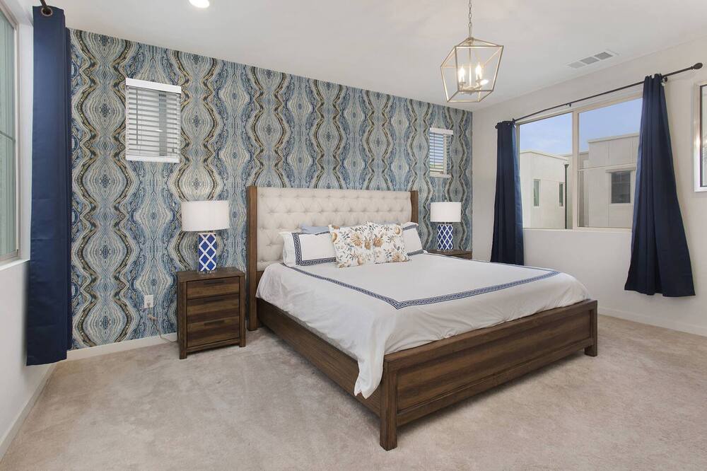 Photo of Bedroom in Portola Springs