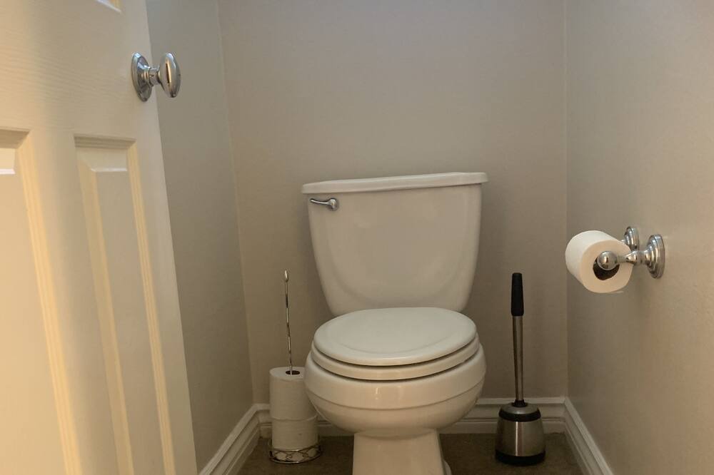 Photo of Bathroom in Alessandro Heights