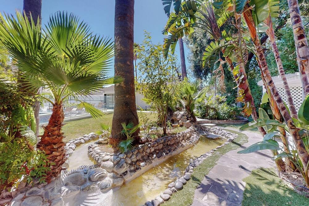 Photo of Outdoor in Lake Balboa