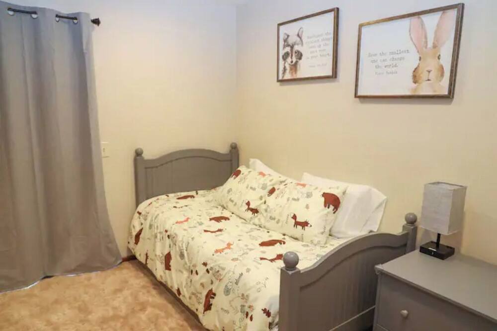 Photo of Bedroom in Jurupa Valley